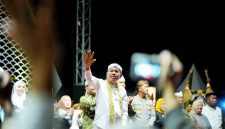 Penuhi permintaan masyarakat, Kirab Budaya Tatar Sunda mampir di Garut.