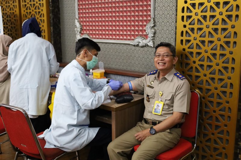 Kantor Pertanahan Kota Bandung menggelar kegiatan Medical Check Up (MCU) bagi seluruh pegawai, bekerja sama dengan Kimia Farma.