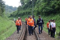 Jajaran manajemen KAI Daop 2 Bandung pastikan keselamatan perjalanan KA.