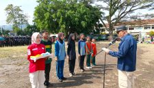 Palang Merah Indonesia (PMI) Kabupaten Garut menggelar pelatihan dan pelantikan gabungan Palang Merah Remaja (PMR) se-Garut Utara di Alun-alun Limbangan, Kabupaten Garut, Sabtu (9/5/2026).