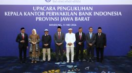 Gubernur Jawa Barat,Dedi Mulyadi menghadiri pengukuhan Kepala Perwakilan Bank Indonesia Provinsi Jawa Barat, di Kantor Perwakilan BI Jabar, Kota Bandung, Senin (11/5/2026). 