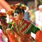 Kirab Budaya Mahkota Binokasih Napaktilas Padjadjaran di Kota Cirebon menampilkan kesenian yang mengagumkan dan memanjakan mata.
