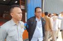 Anggota Komisi VI DPR RI Fraksi Gerindra, Muhammad Husen Fadlulloh, melakukan kunjungan kerja ke Gudang Bulog Garut untuk memastikan stok beras dan minyak goreng dalam kondisi aman serta distribusinya berjalan lancar bagi masyarakat.