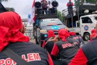 Pemerintah Daerah Provinsi Jawa Barat memastikan hak-hak pekerja terdampak pemutusan hubungan kerja (PHK) di Jawa Barat terpenuhi. Dengan begitu, pekerja dapat secepatnya kembali masuk ke dunia kerja atau berwirausaha.