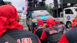 Pemerintah Daerah Provinsi Jawa Barat memastikan hak-hak pekerja terdampak pemutusan hubungan kerja (PHK) di Jawa Barat terpenuhi. Dengan begitu, pekerja dapat secepatnya kembali masuk ke dunia kerja atau berwirausaha.